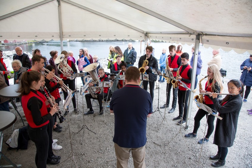 Grunnsteinnedleggelse Straume Sjøfront 
